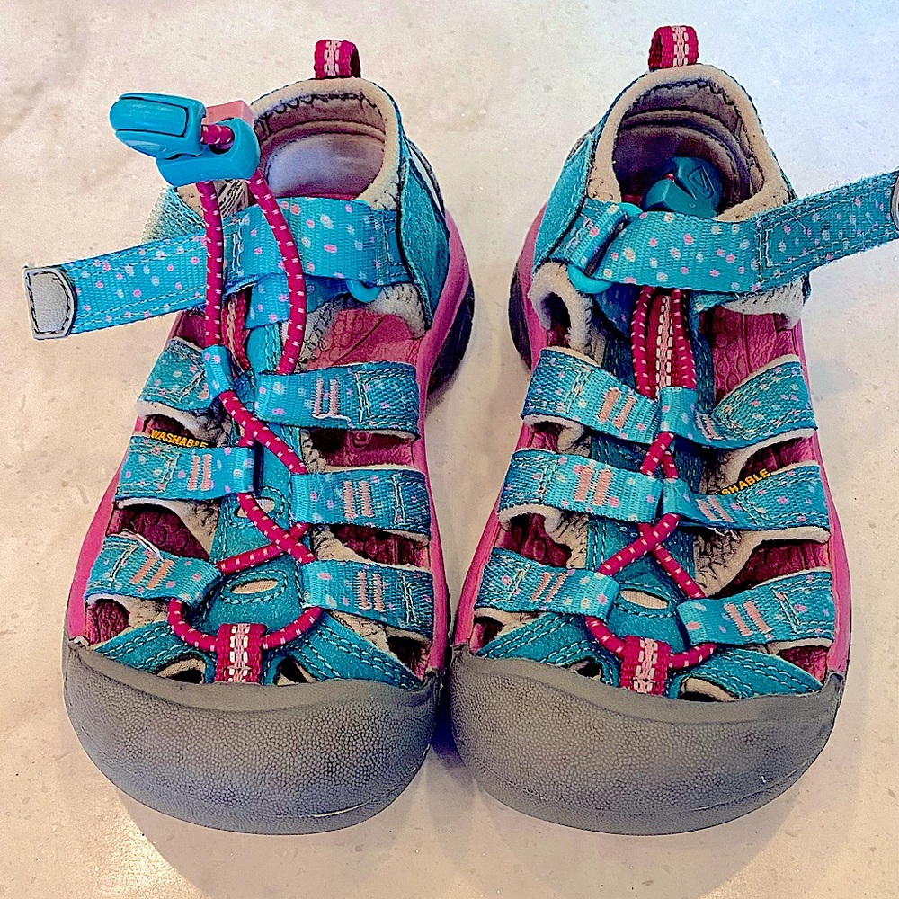 Keen Newport polka-dot shoes.  Size 10 toddler